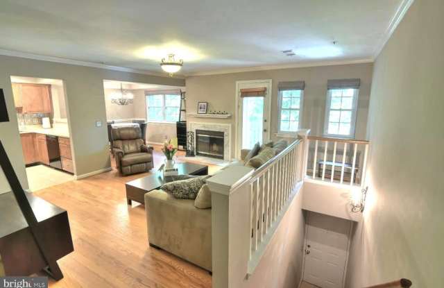 5704 CHAPMAN MILL DR #310 photos photos