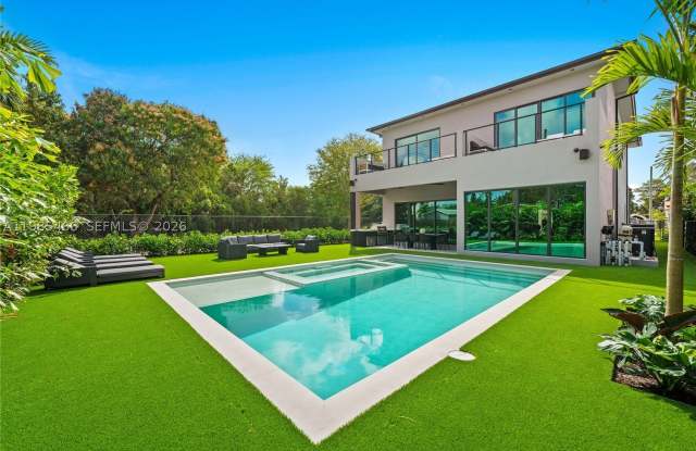 245 NE 116th St Gallery 3