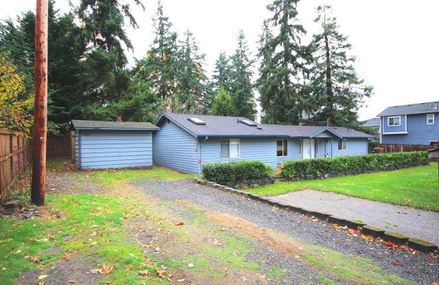 Spacious 3 bedroom, 2 bath home in Northeast Tacoma! - 4540 43rd Street Northeast, Tacoma, WA 98422