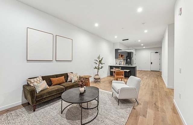 701 Hudson Gallery 3