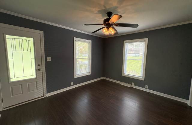 Beautiful Updated Home In Kannapolis, NC! photos photos