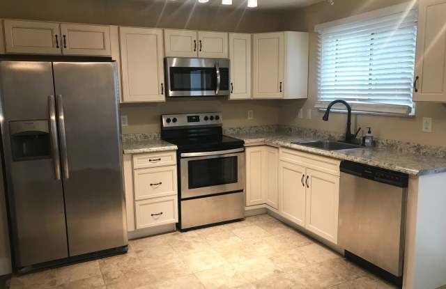 Pet Friendly, Renovated Home in Fox School District Gallery 1