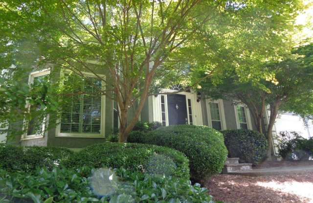 4304 E. Summit Ct Gallery 2