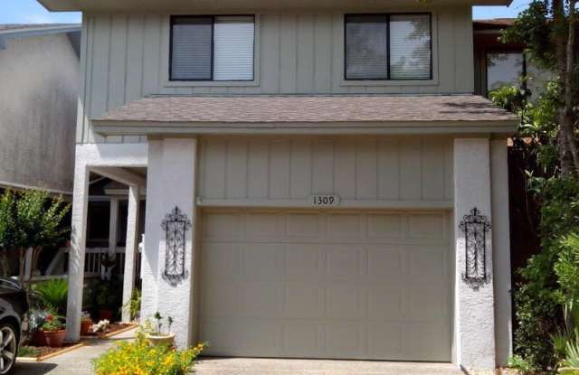 1309 Capri Drive photos photos