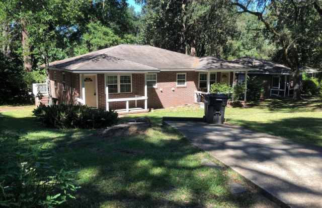 Great 2 BR 1 BA w/ Stack Washer/Dryer photos photos