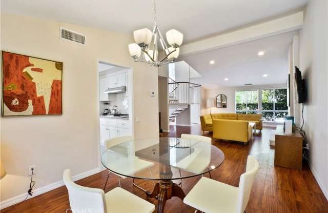 17088 Escalon Drive Gallery 3