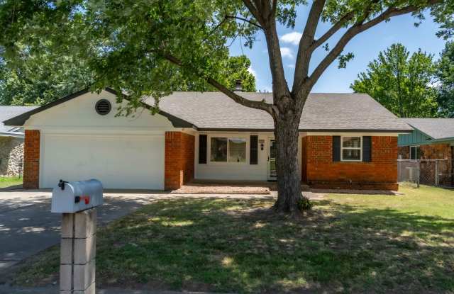 Newly renovated 3 bed, 2 bath! Great location! Schedule a tour today! photos photos