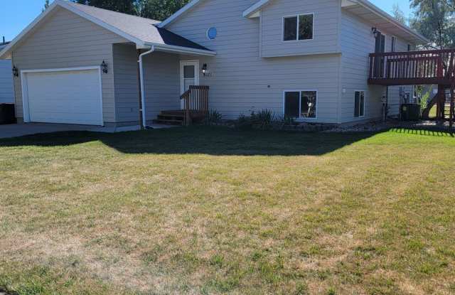 3 BED | 2 BATH | SPLIT-FOYER HOME | RAPID VALLEY photos photos