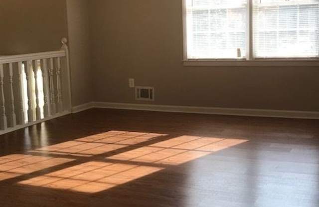4670 Wendover Drive Gallery 2