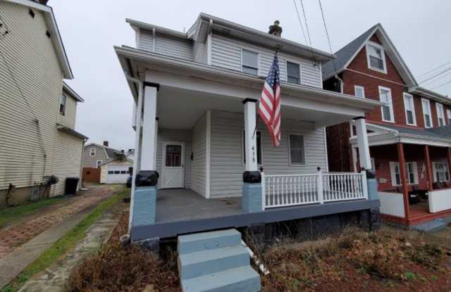 COMING SOON! HOME IS CURRENTLY OCCUPIED – PLEASE DO NOT GO ONTO THE PROPERTY OR DISTURB RESIDENTS LIVING THERE! photos photos