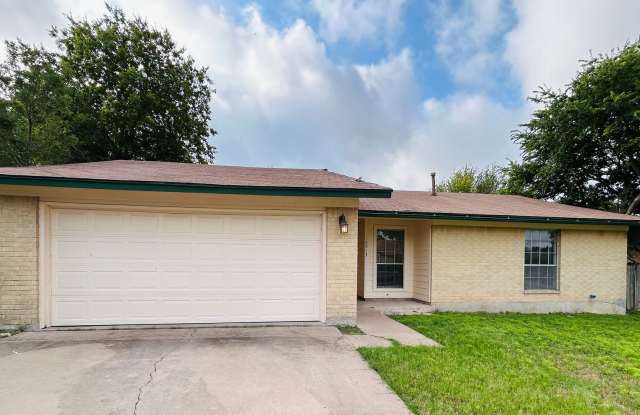 12913 Lamplight Village 78727 | 3 bed 2 bath $1825 photos photos