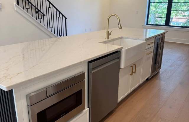 7519 RIDGE Avenue Gallery 3