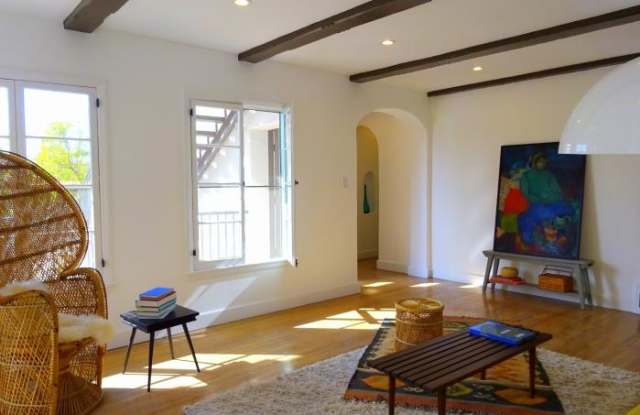 1364 S. Cloverdale Ave Gallery 4