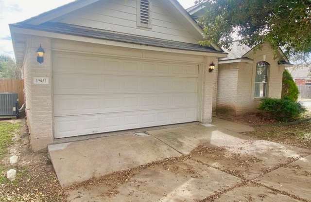1501 Darjeeling Pflugerville Tx photos photos