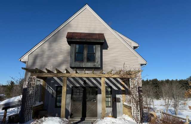 100 Stark S Highway photos photos