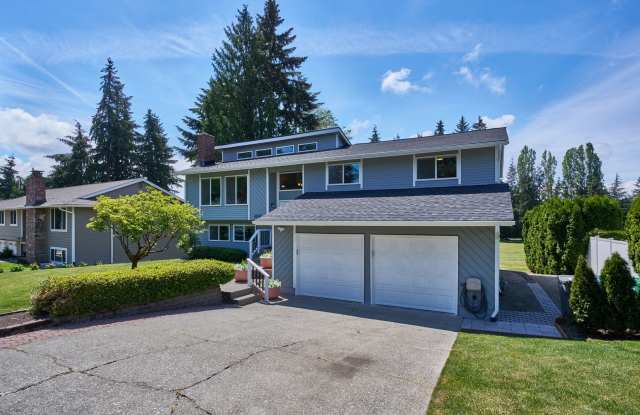 Recently Renovated 4BR/3BA Home Backing the Golf Course – Federal Way photos photos