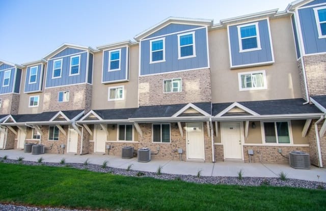 4102 E Sunbury Ln - 4102 E Sunbury Ln, Eagle Mountain, UT 84005