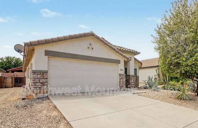 1237 W Fruit Tree Ln Gallery 2