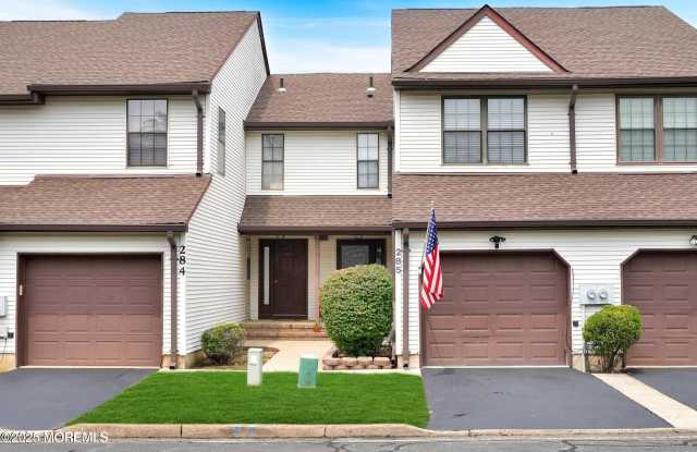 285 Longwood Drive photos photos