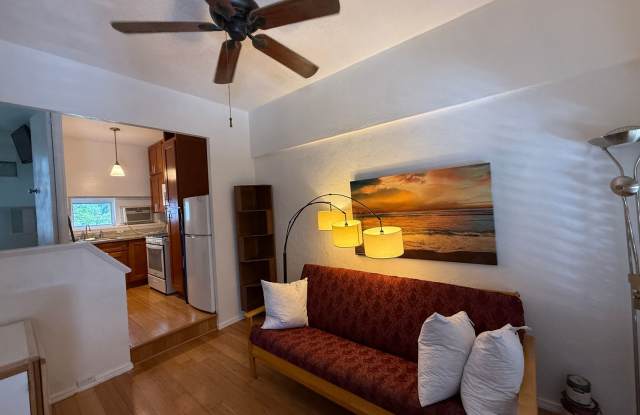 Charming 2 Bed/1 Bath fully furnished Split Level Townhome: Your Dream Visit to Hawaii Awaits! photos photos Charming 2 Bed/1 Bath fully furnished Split Level Townhome: Your Dream Visit to Hawaii Awaits! photos photos