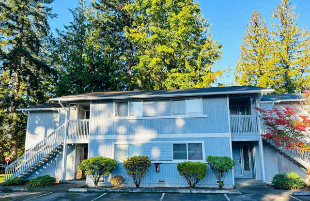 2 Bedroom Condo in Lake Stevens! - 9105 1st Place Northeast, Lake Stevens, WA 98258