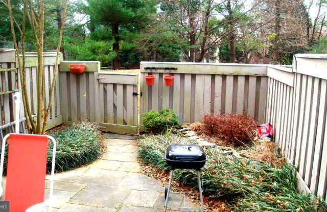 20514 STERNCROFT Court Gallery 4