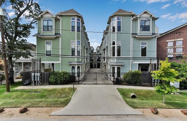 911 W 25th Street - 911 West 25th Street, Houston, TX 77008