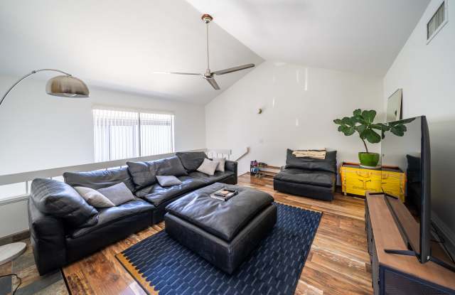 3459 Reynard Way - C Gallery 3