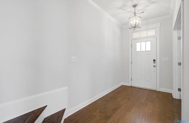 8129 Tupelo Gum Trace Gallery 4