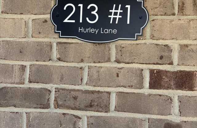 213-1 Hurley Lane Gallery 3