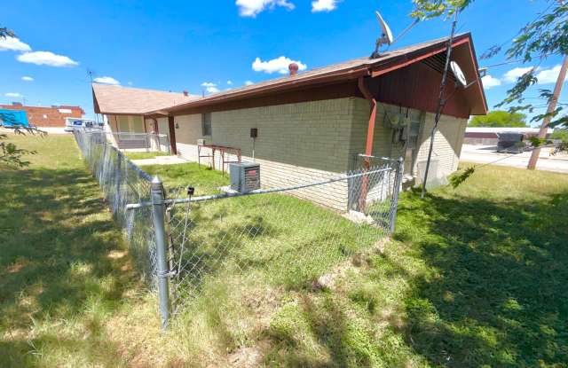 Cozy 2 bed 1 bath duplex!! photos photos Cozy 2 bed 1 bath duplex!! photos photos