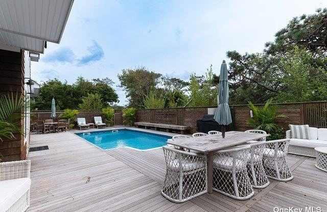 674 Ocean Breeze Gallery 2