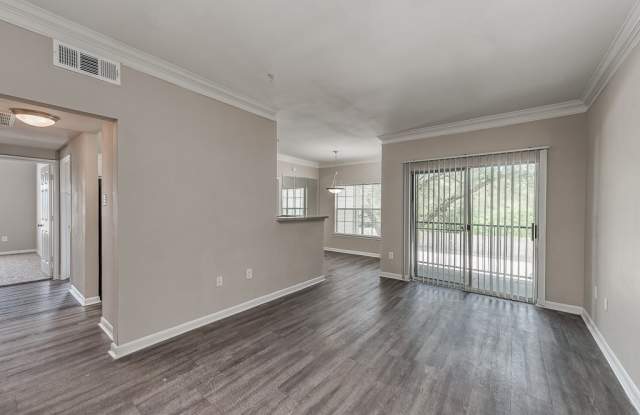 The Vinings Apartments Gallery 3