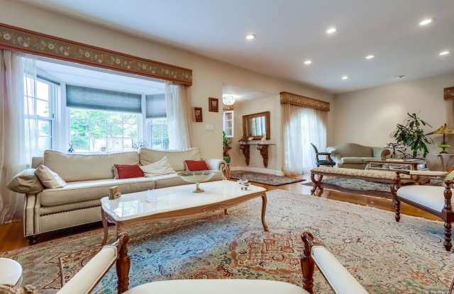 129 South Swall Drive photos photos