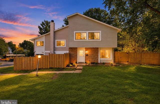 18646 MUSTARD SEED Court Gallery 1
