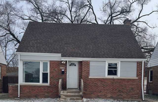 Beautiful and spacious 4 Bedroom 2 Bath House in Calumet City, IL MUST SEE photos photos