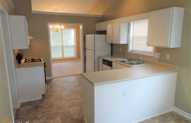 610 Sunnyside Dr Gallery 4