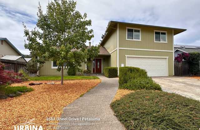 Spacious East Petaluma Home with Main-Floor Bedroom Suite photos photos