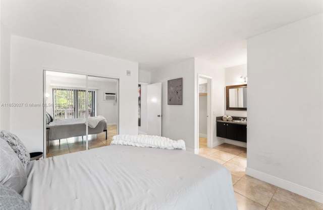 1777 Venice Ln photos photos
