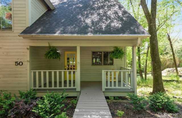 50  N Garvin  DR - 50 Garvin Drive, Fayetteville, AR 72701