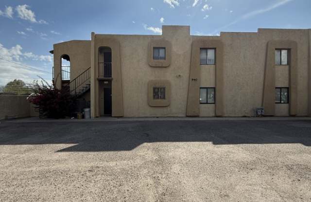 940 North Alvernon Way photos photos 940 North Alvernon Way photos photos