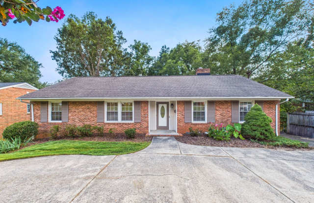Large Home in Guilford Hills, Hardwood Floors, Deck, Finished Basement photos photos