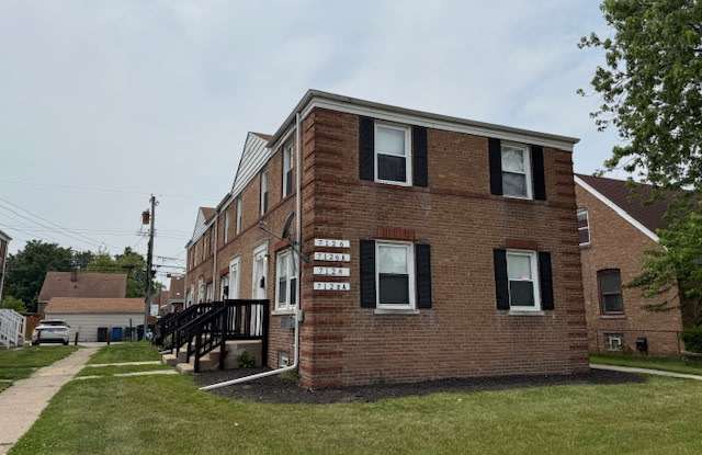 7126 Columbia Ave. - A photos photos