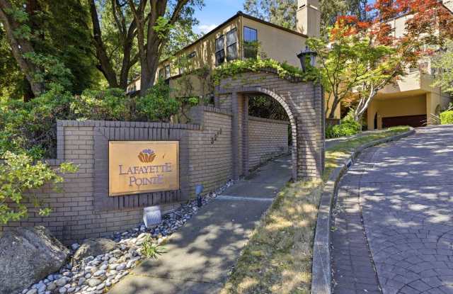 Beautiful condo in desirable Lafayette Vista Pointe! Attached garage & more! Gallery 1