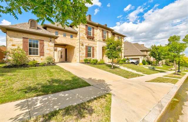 4913 Flusche Court Gallery 2