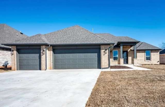2025 Contemporary Living | Electric Fireplace + Flexible Bonus Room - 3113 Pescara Drive, Norman, OK 73071