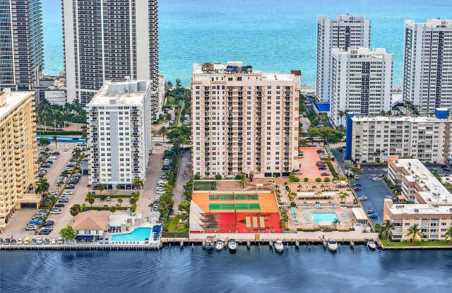1865 S Ocean Dr photos photos