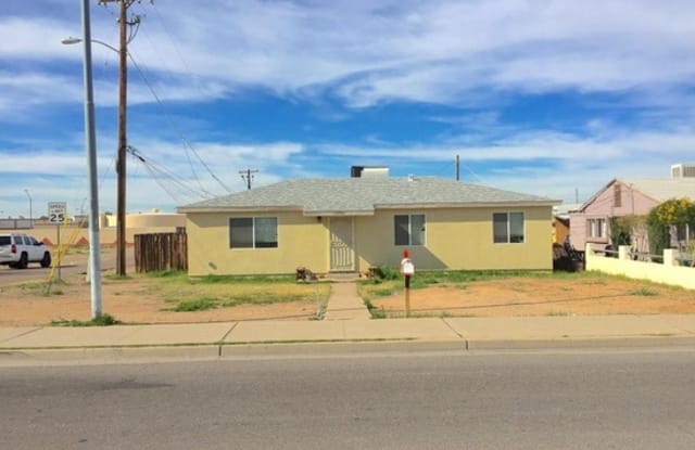 10900 North 83rd Avenue - 10900 North 83rd Avenue, Peoria, AZ 85345