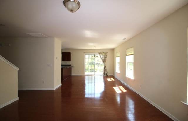 2029 Remington Oaks Circle Gallery 4