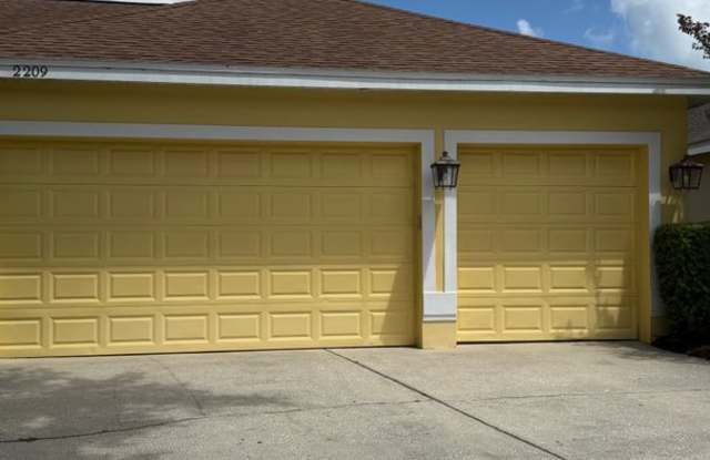 SAFETY HARBOR HONEY Gallery 3